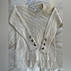 New without tags Bar III Women’s Ivory Sweater with sleeve detail SMALL
